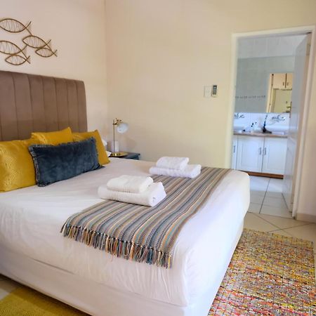 Saint Lucia Estuary ホエールソング ゲスト ハウス Bed & Breakfast エクステリア 写真