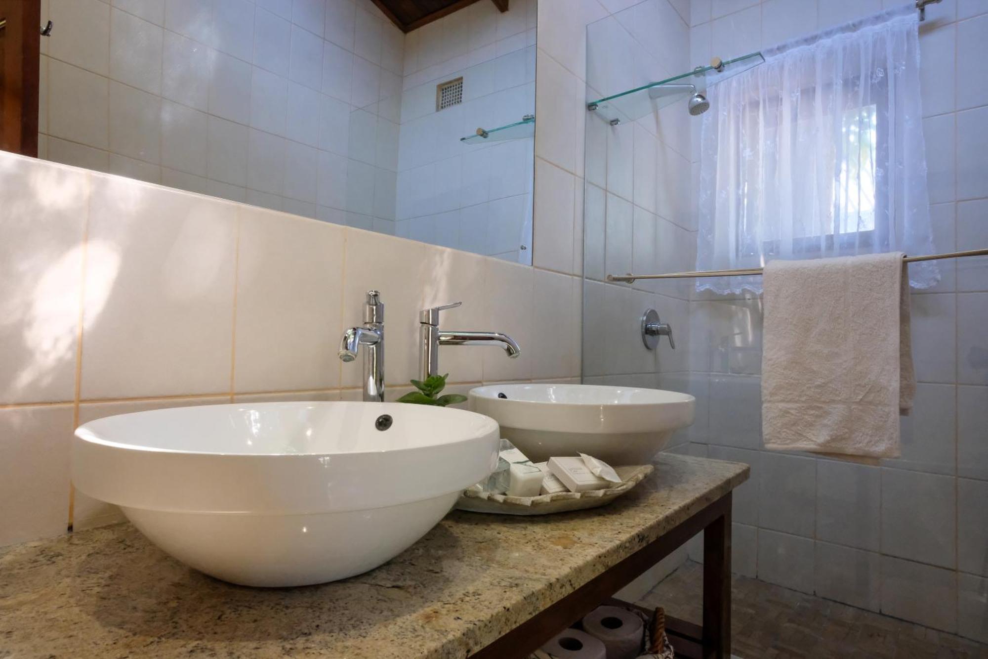 Saint Lucia Estuary ホエールソング ゲスト ハウス Bed & Breakfast エクステリア 写真